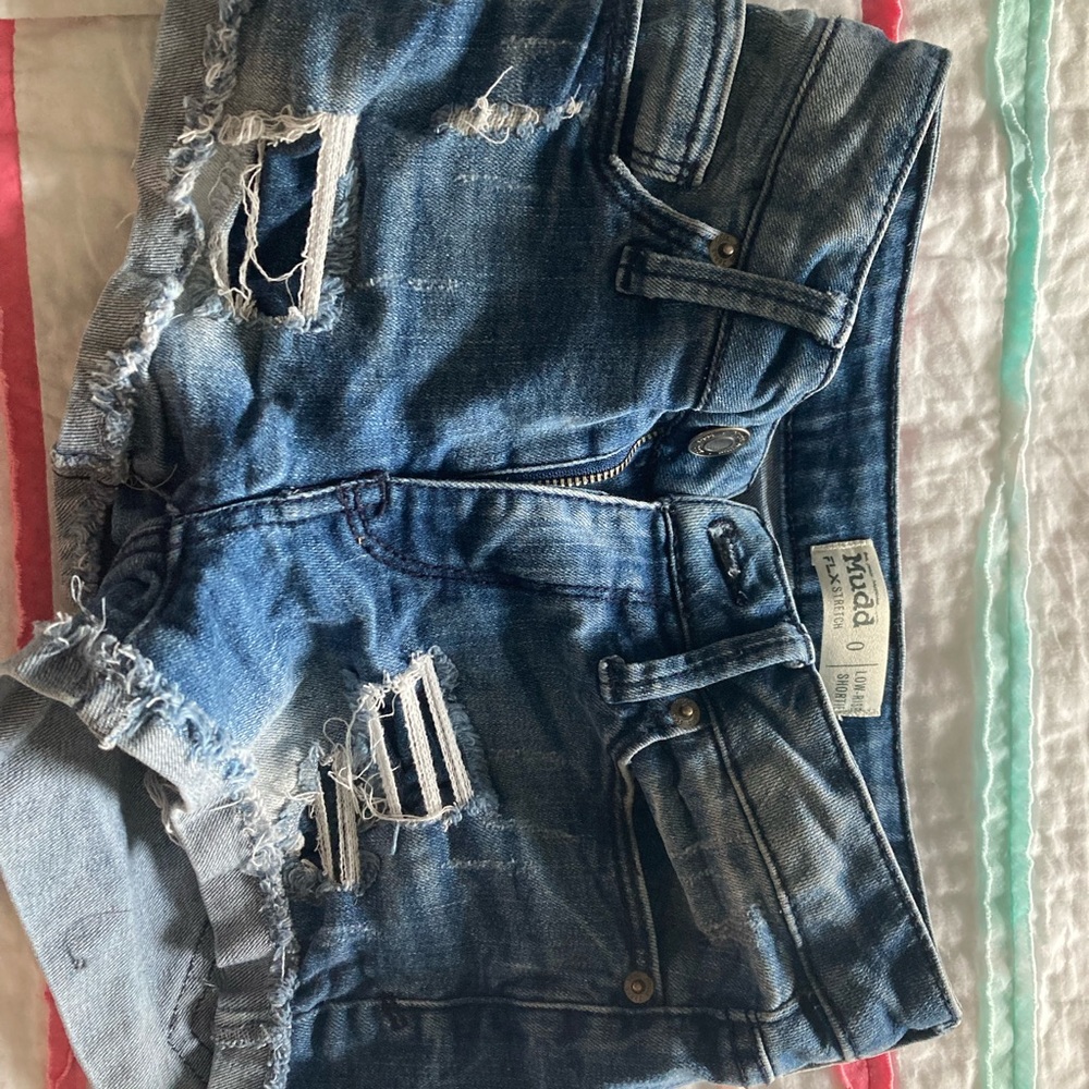 mudd low waisted jean shorts